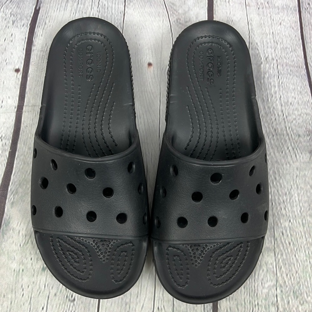 Crocs Iconic Black Slides. Unisex. Size 5 Men or 7 Women. NWOB